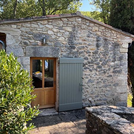 Montjustin Bergerie Bed & Breakfast エクステリア 写真